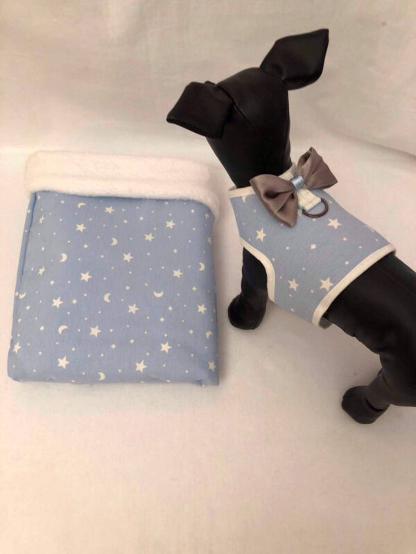 Saco Azul De Lunas Y Estrella para perros pequeños como caniche toy apricot y cavalier de Salvaterra de Magos