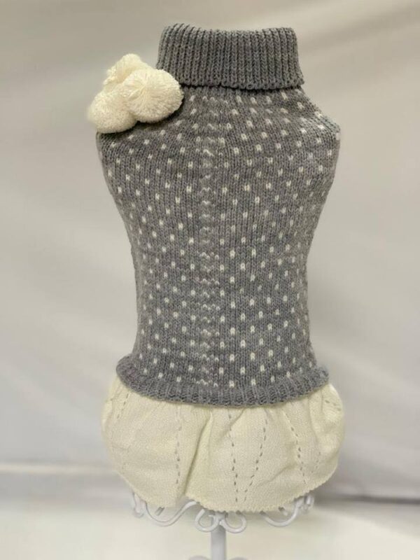Jersey cinderella gris de la marca biozzo. Criadores de caniches toy, caniches mini toy y cavalier