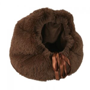 ￼Cama cueva iglu con textura de peluche de la marca o lala pets Esther. Criadores de caniche toy, caniche mini toy y cavalier